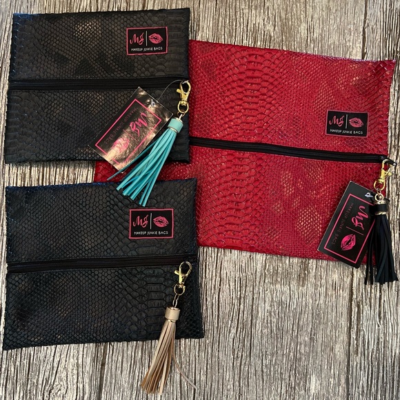 ⭐️ SET of 3 ~ NEW~ Makeup Junkie Bags ⭐️ - Picture 5 of 8